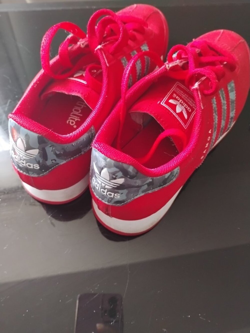 Adidas Swift Run J Children's Size 6 or size 8 women/s  red and gray sneakers - Picture 4 of 7